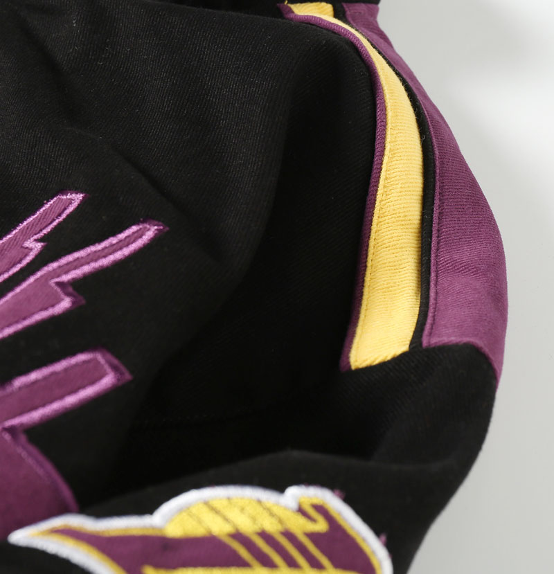 Los Angeles Lakers 17 - Time NBA Finals Champions Commemorative Jacket - Image 9